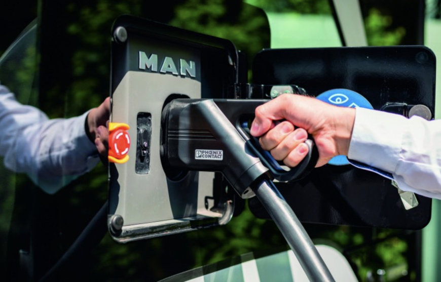 Electric, digital, autonomous: MAN shows future-proof solutions at the UITP Summit 2023